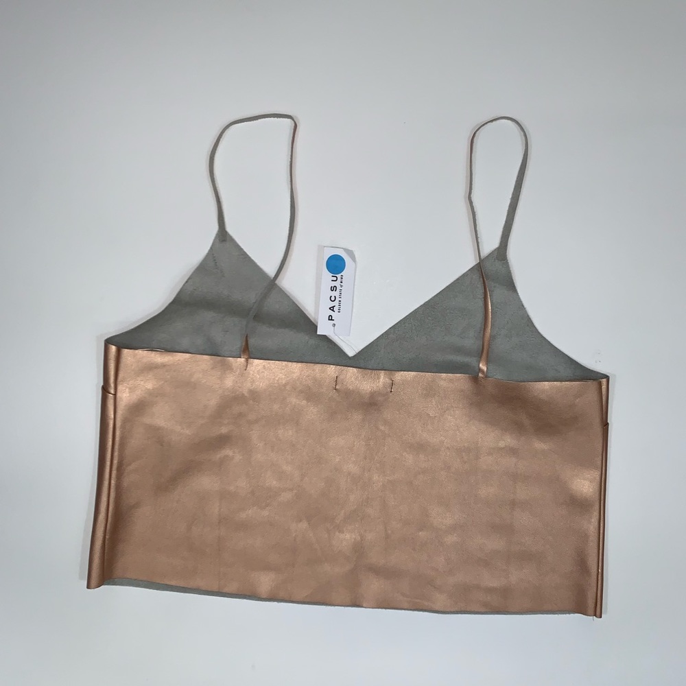๐ Crop top - Picture 3 of 3